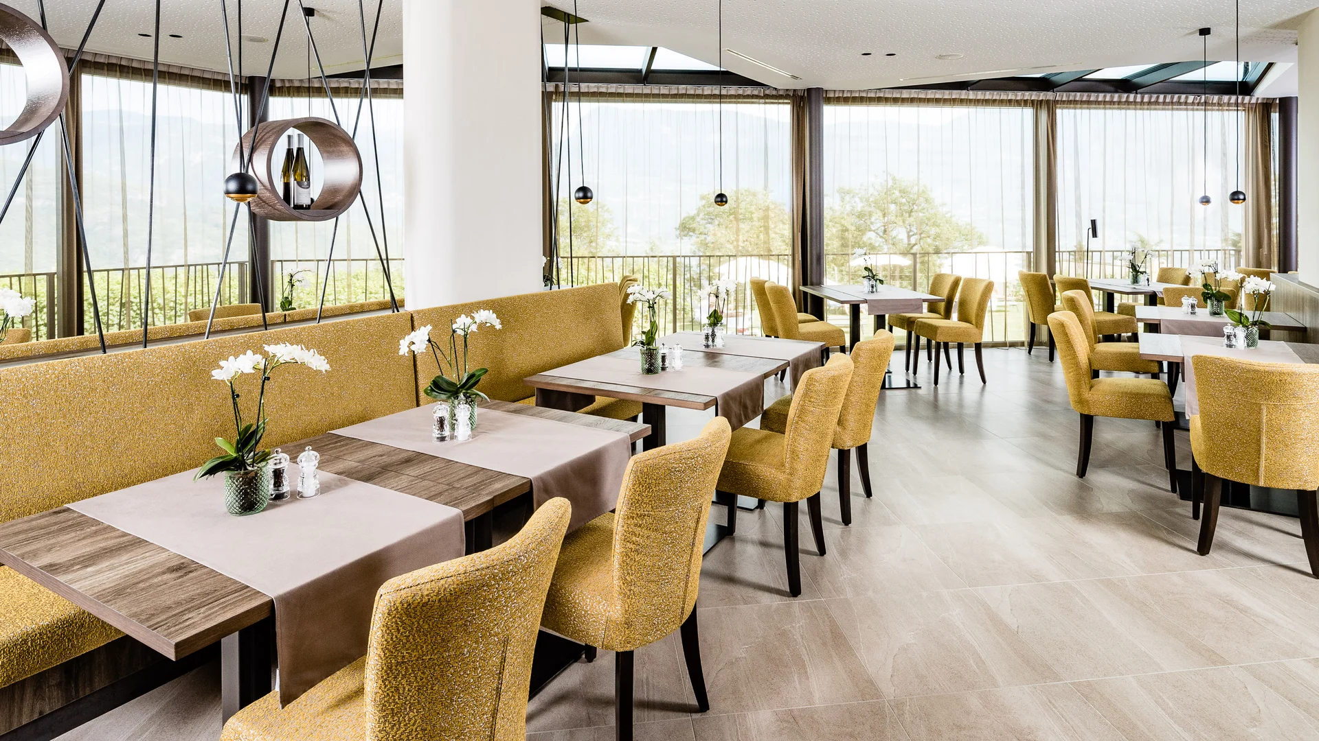 Wohlfühlen im luxuriösen Hotel in Tramin